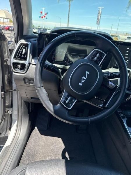 Used 2022 Kia Sorento SXImage 16