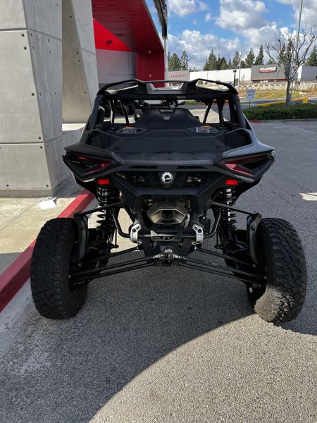 2025 Can-Am MAVERICK R MAX X RS WITH SMART-SHOX 999T DCT Image 21