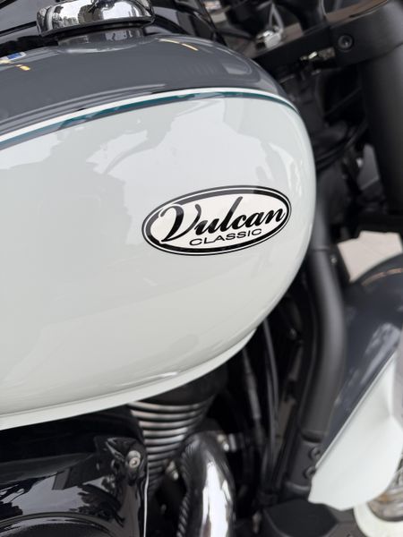 2024 Kawasaki Vulcan 900 Classic