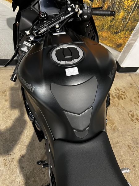 New 2025 Kawasaki NINJA ZX-10R ABS Image 3