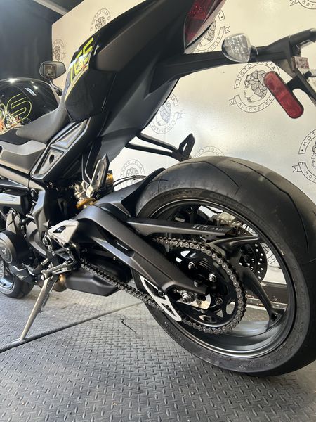 2025 Triumph STREET TRIPLE 765 RS