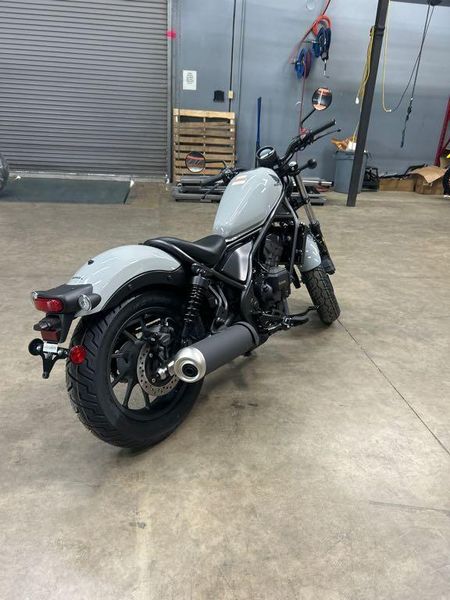 New 2026 Honda REBEL 300 ECLUTCH Image 3