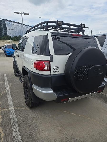 2008 Toyota FJ Cruiser BaseImage 3