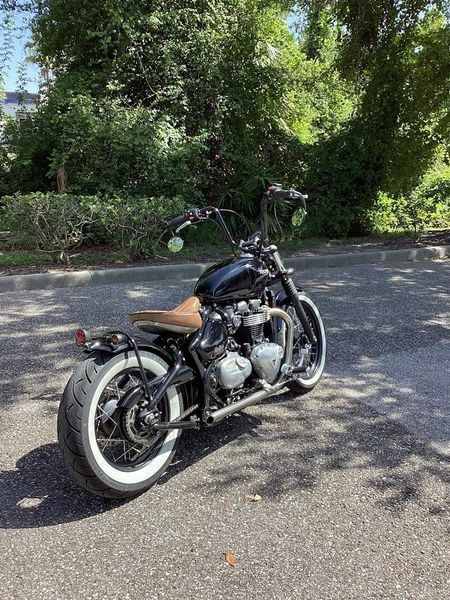 2018 Triumph Bonneville Bobber Base 