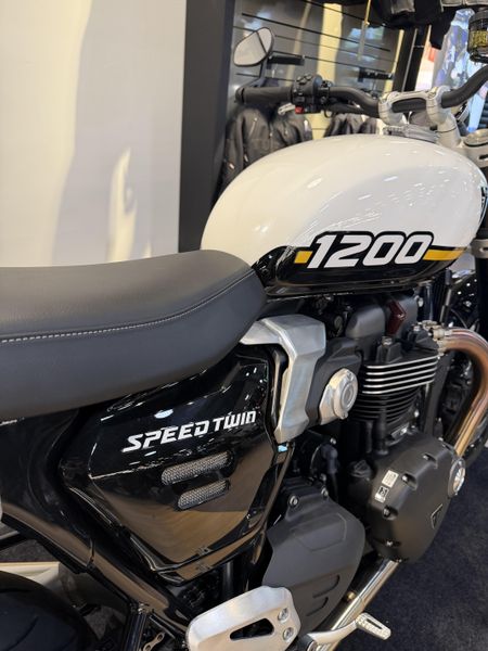 2026 Triumph Speed Twin 1200