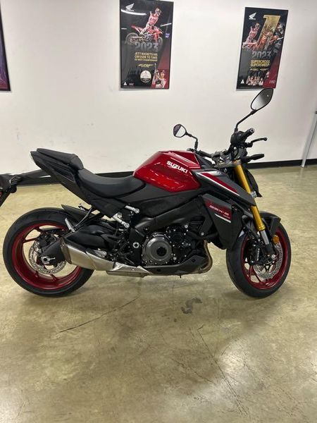 New 2026 Suzuki GSX S1000 Image 2