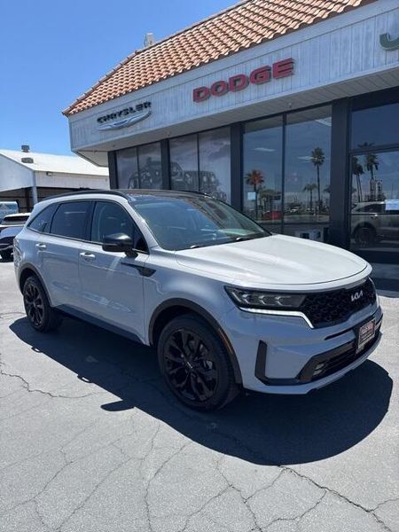 Used 2022 Kia Sorento SXImage 1