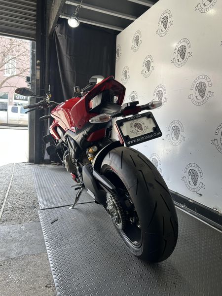 2024 Ducati STREETFIGHTER V4