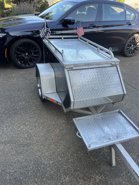 2018 Honda Gold Wing Tour - PEARL WHITE - WITH TRAVEL TRAILER 