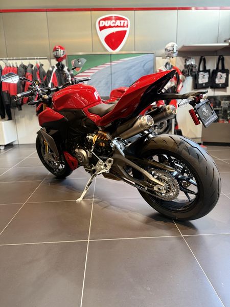 New 2026 Ducati STREETFIGHTER V2S 