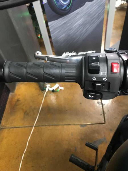 New 2025 Kawasaki VULCAN S ABS Image 2