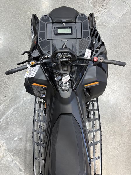 New 2026 Ski-Doo SUMMIT ADRENALINE 850 ETEC 