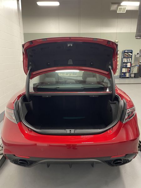 New 2025 Alfa Romeo Giulia Intensa AwdImage 4