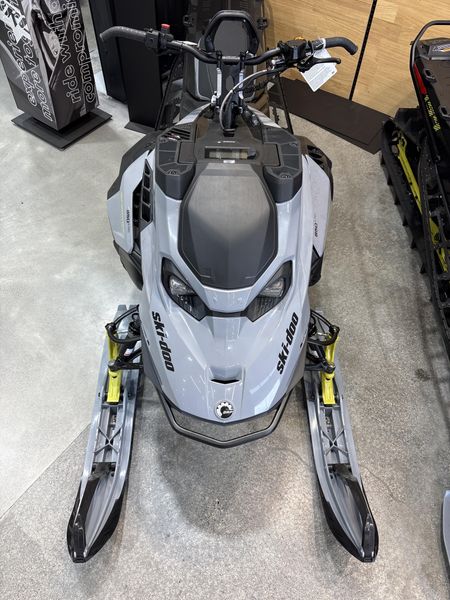 New 2026 Ski-Doo SUMMIT EDGE 850 S GY HAC 165 3P4F 26 850 ETEC 165 30 