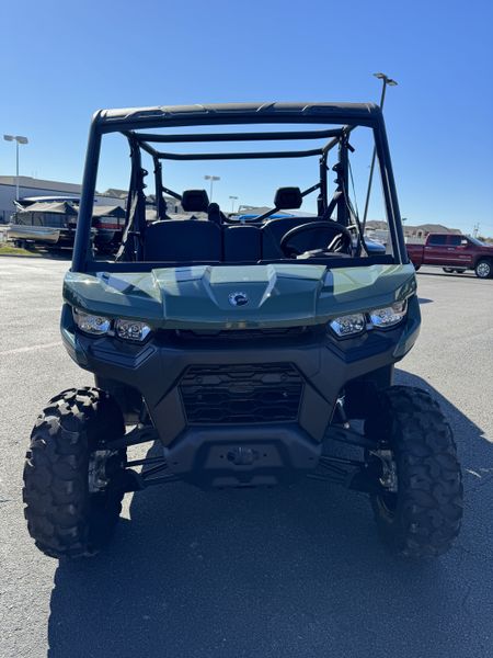 2024 CAN-AM DEFENDER MAX DPS HD9  TUNDRA GREEN in a GREEN exterior color. Family PowerSports (877) 886-1997 familypowersports.com 