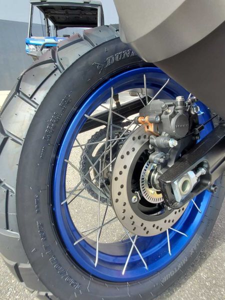 2023 Suzuki DL1050RJM3  in a BLUE exterior color. Del Amo Motorsports delamomotorsports.com 