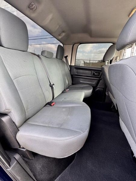 Used 2016 RAM 1500 ExpressImage 16