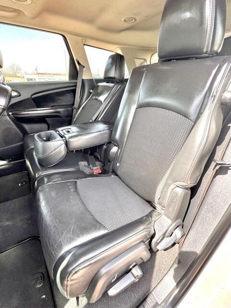Used 2020 Dodge Journey CrossroadImage 9