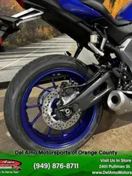 New 2025 Yamaha YZF-R7 Image 3