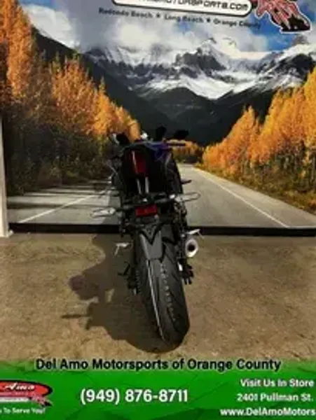 New 2025 Yamaha YZF-R7 Image 2