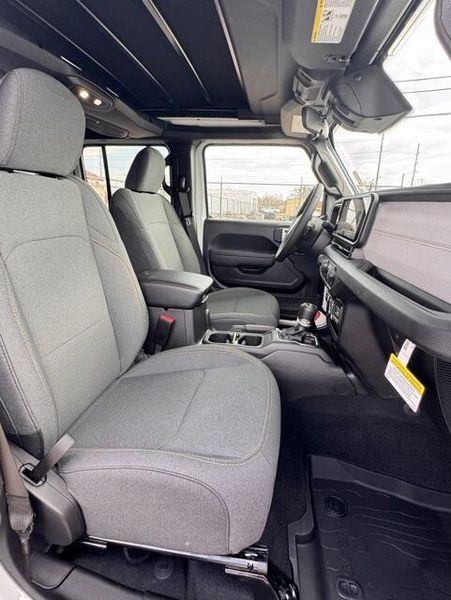 New 2026 Jeep Wrangler 4-door Sport SImage 14
