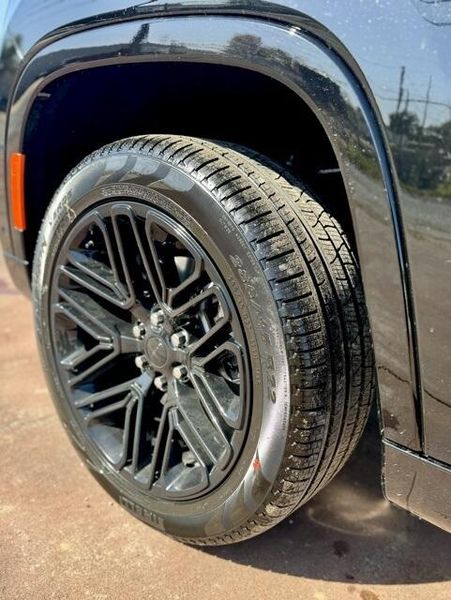 2024 Jeep Wagoneer Carbide 4x4Image 9