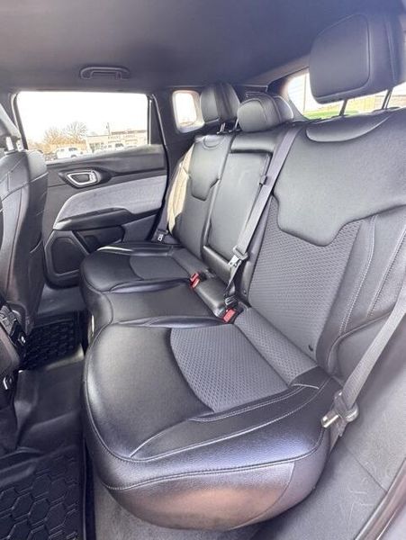 Used 2024 Jeep Compass LatitudeImage 12