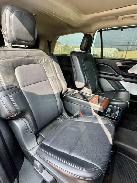 Used 2020 Lincoln Aviator ReserveImage 17