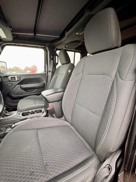 Used 2021 Jeep Wrangler Unlimited Image 10