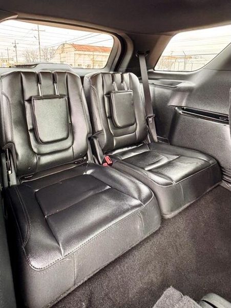 Used 2019 Ford Explorer XLTImage 17