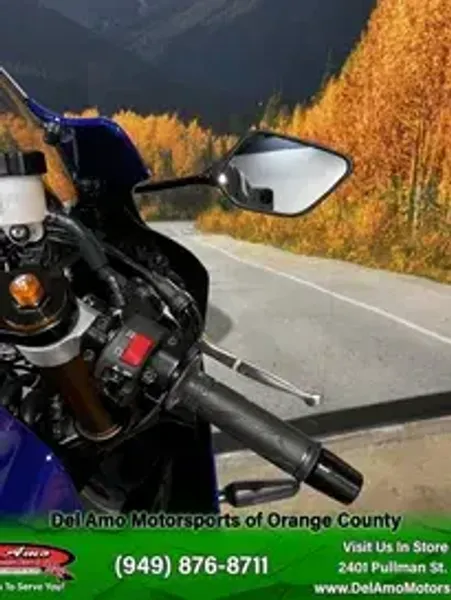 New 2025 Yamaha YZF-R7 Image 4