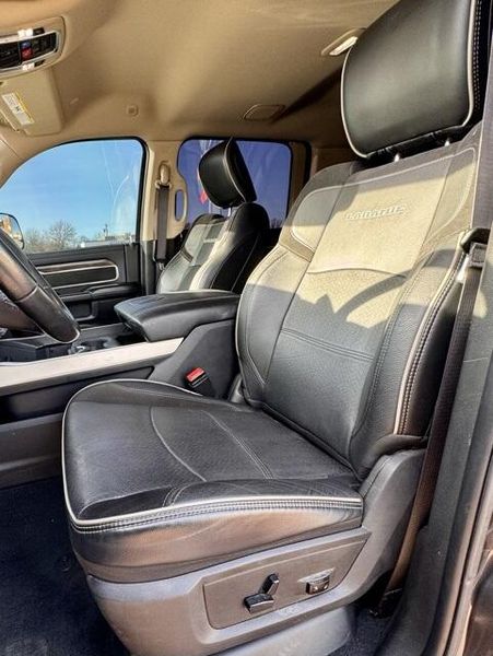 Used 2020 RAM 3500 LaramieImage 9