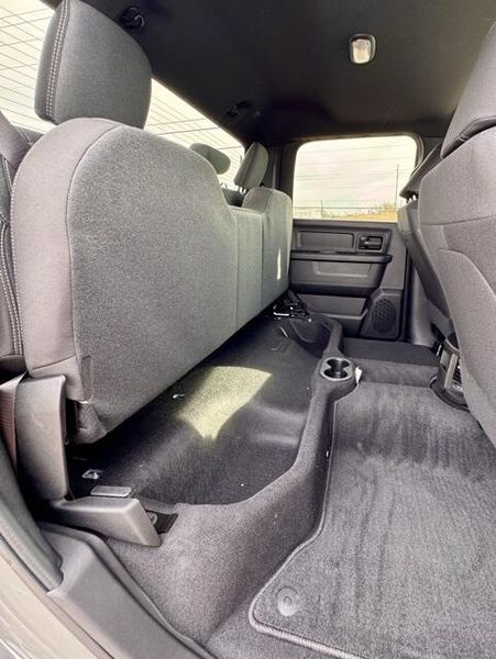 New 2026 RAM 2500 Black Express Crew Cab 4x4 8