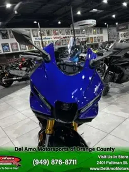 New 2025 Yamaha YZF-R3 ABS Image 2