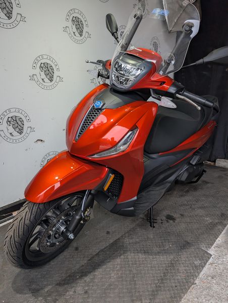 New 2024 PIAGGIO BV 400 