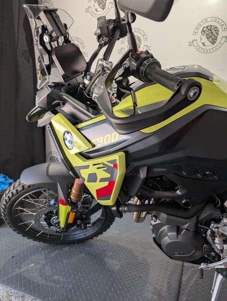 2025 BMW F900GS 