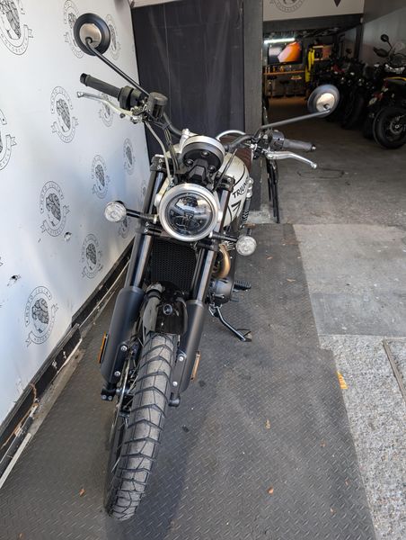 New 2025 Triumph SCRAMBLER 1200X 