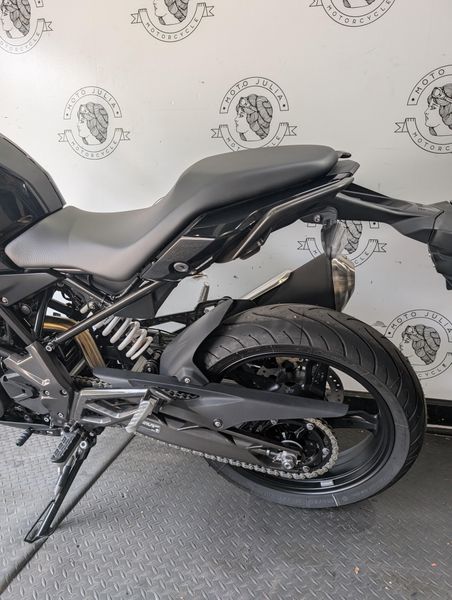 New 2025 BMW G 310 R 