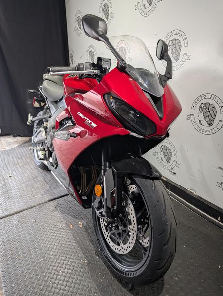 New 2025 Triumph DAYTONA 660 