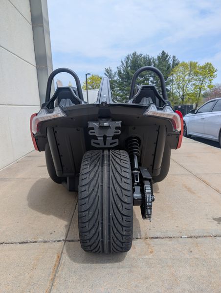 2024 Polaris SLINGSHOT SLR MANUALImage 4