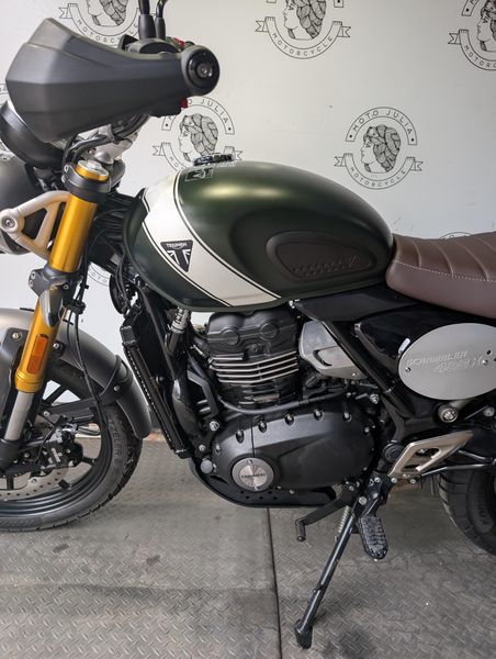 New 2025 Triumph SCRAMBLER 400X 