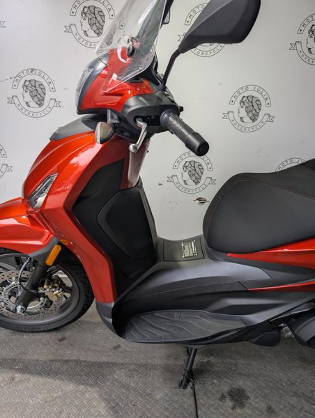 New 2024 PIAGGIO BV 400 