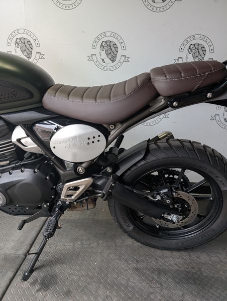 New 2025 Triumph SCRAMBLER 400X 