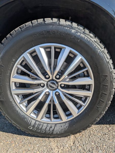 2023 Nissan Armada SL photo 4
