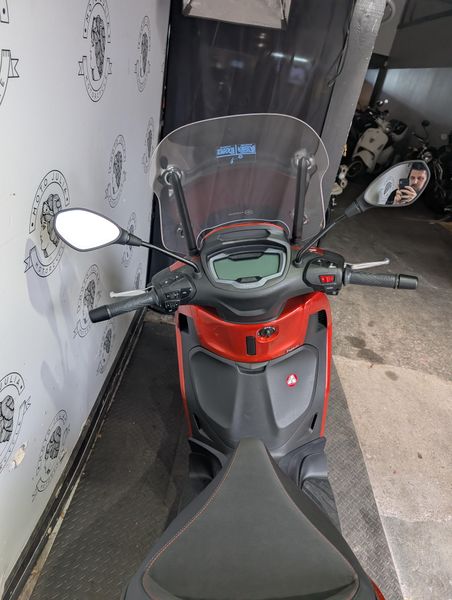New 2024 PIAGGIO BV 400 
