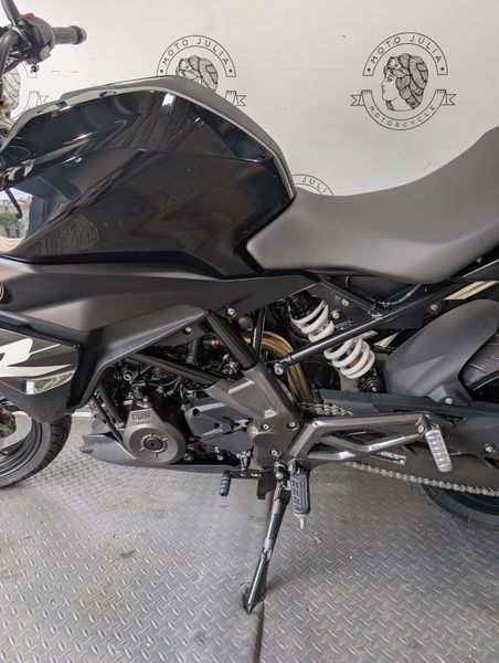 New 2025 BMW G 310 R 