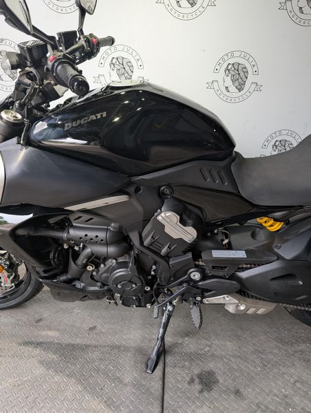 New 2024 Ducati DIAVEL V4 