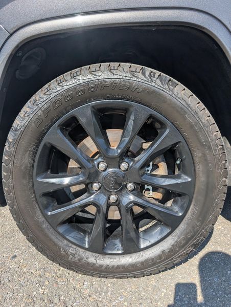 2021 Jeep Grand Cherokee Laredo X photo 7