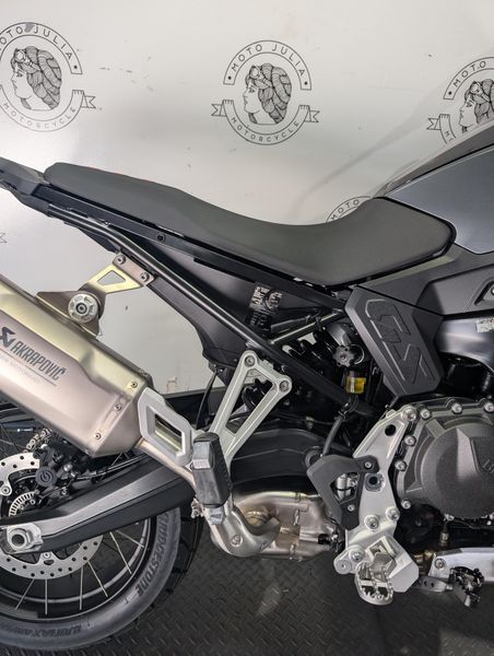 New 2025 BMW F900GS 