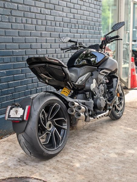 2024 Ducati DIAVEL V4 